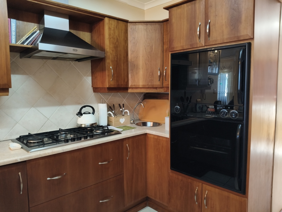 3 Bedroom Property for Sale in Wavecrest Eastern Cape